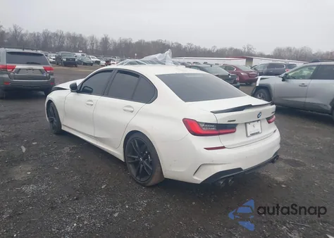 2021 BMW 3 Series M340I xDrive z USA, uszkodzony, nr VIN 3MW5U9J02M8B76201